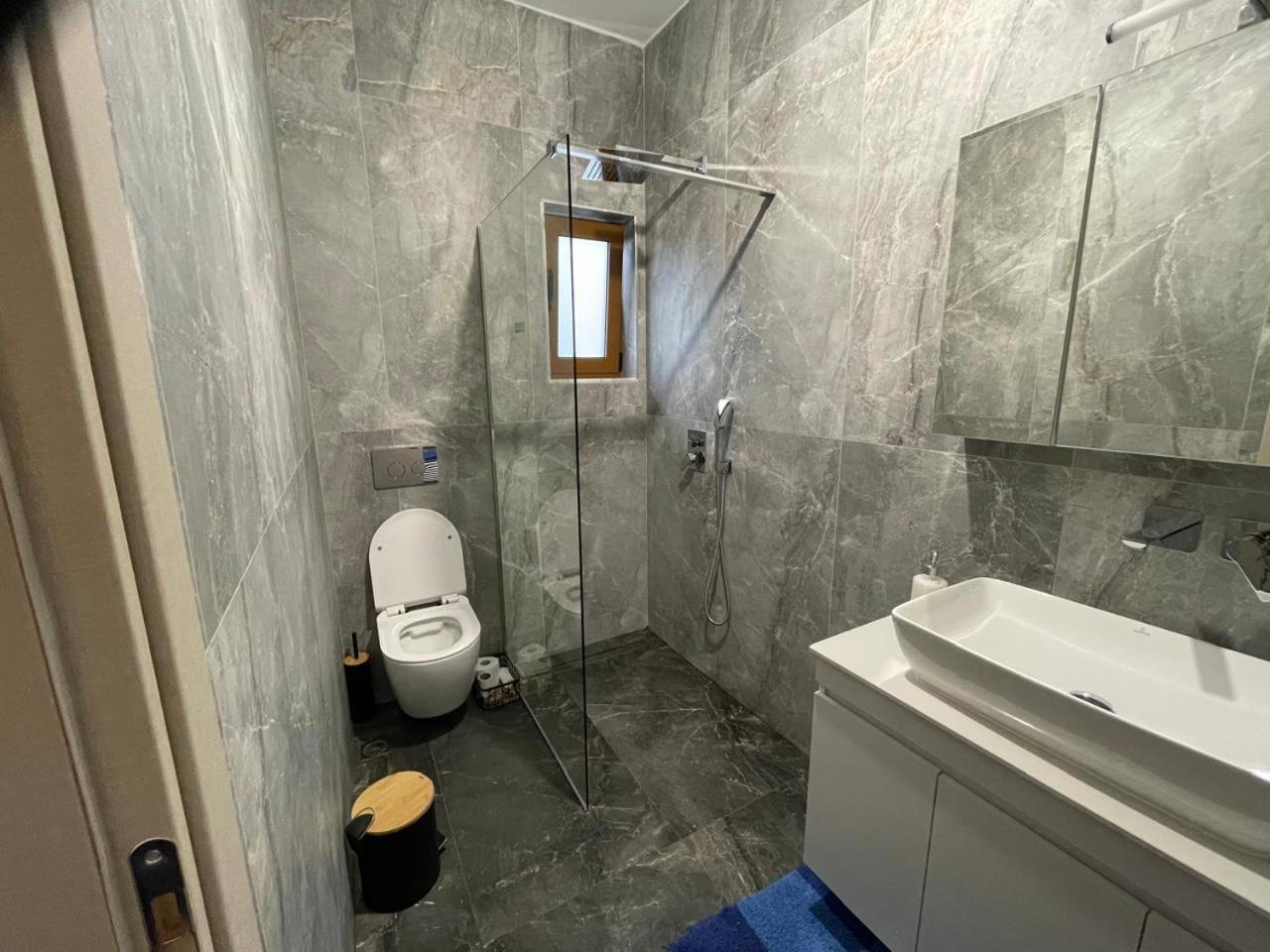 Andrea Apartament *